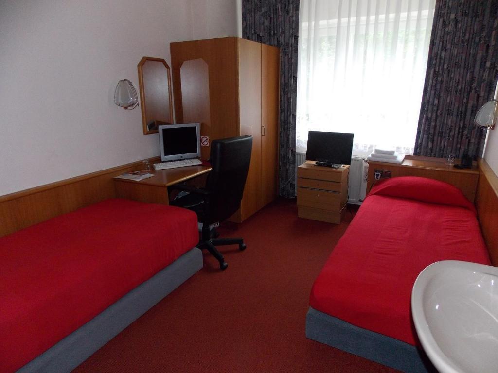 Miles Hotel Berlin Værelse billede